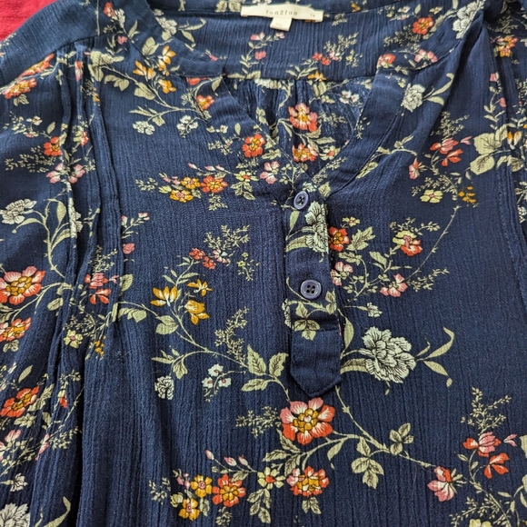 Fun2fun quarter length floral blouse - Picture 4 of 4